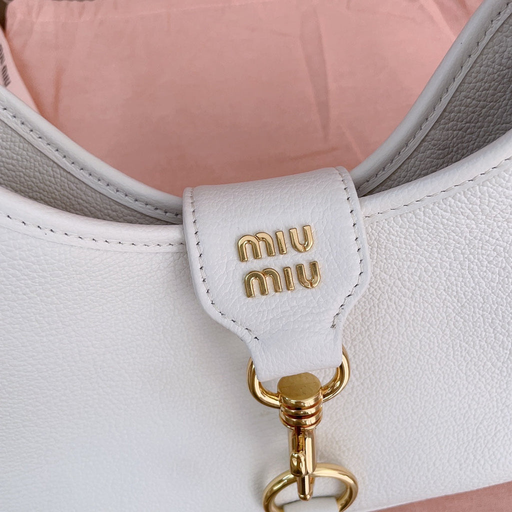 MIU MIU HOBO SHOULDER BAG 29 IN WHITE CALFSKIN GOLD HARDWARE