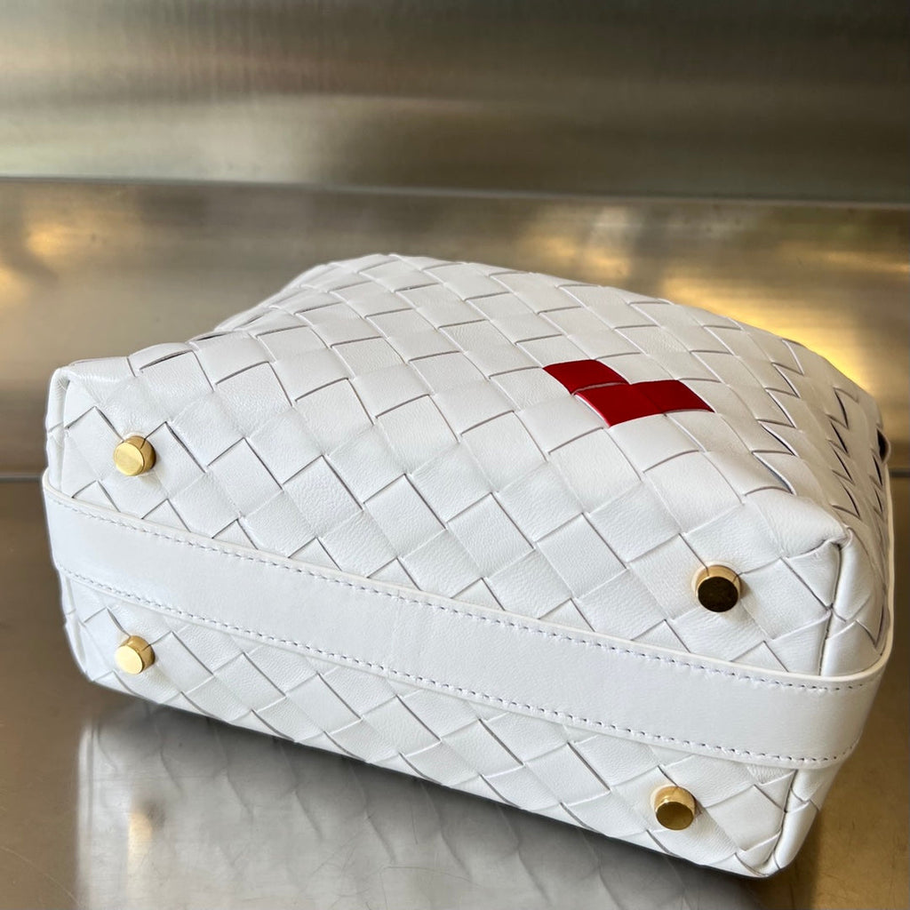 BOTTEGA VENETA WALLACE 22 BAG IN WHITE MIX RED CALFSKIN