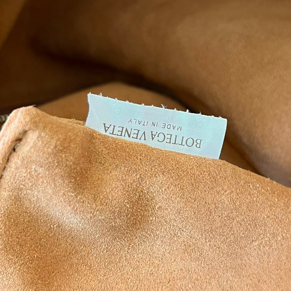 BOTTEGA VENETA LARGE HOP 54 IN RUSSET BROWN LAMBSKIN