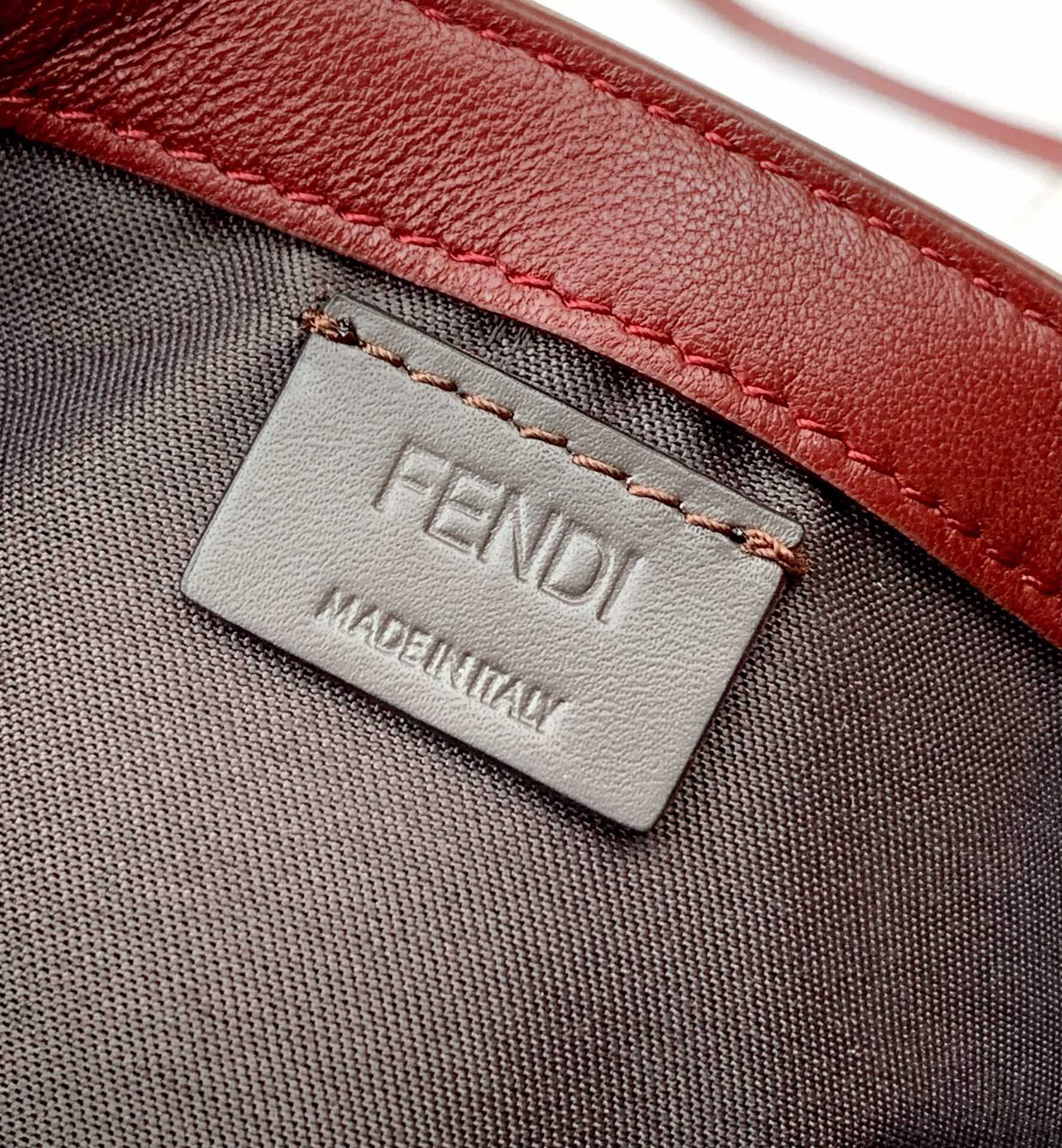 FENDI Mini Baguette Bag 20 With FF Motif Burgundy Leather Ghw