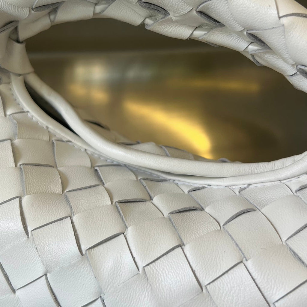 BOTTEGA VENETA MINI HOP 25 IN WHITE CALFSKIN