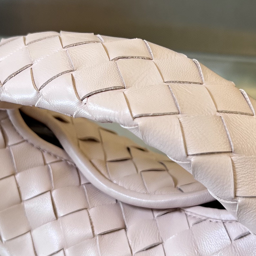 BOTTEGA VENETA MINI HOP 25 IN SOFT PEACH CALFSKIN