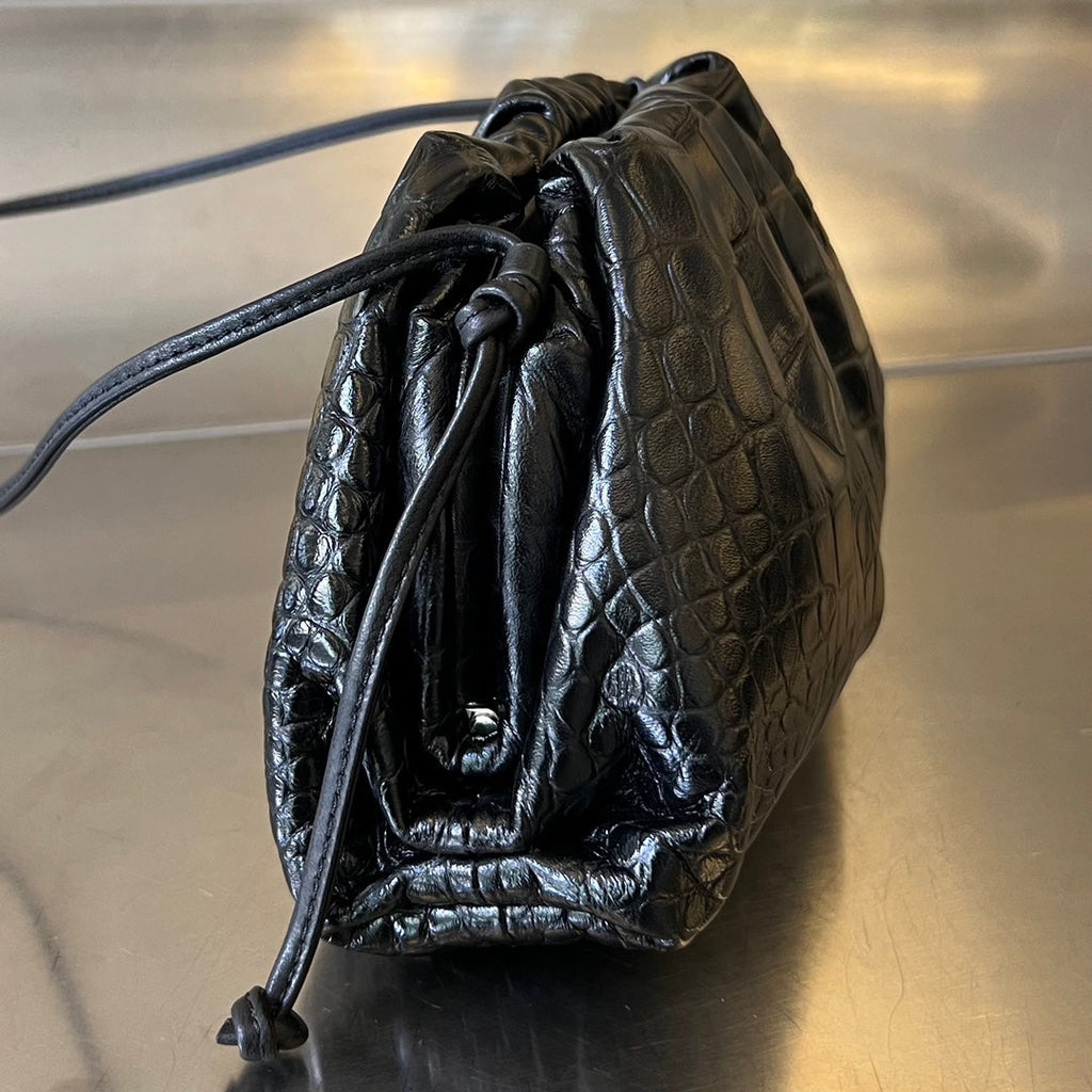 BOTTEGA VENETA Mini Pouch 22cm Black Calfskin