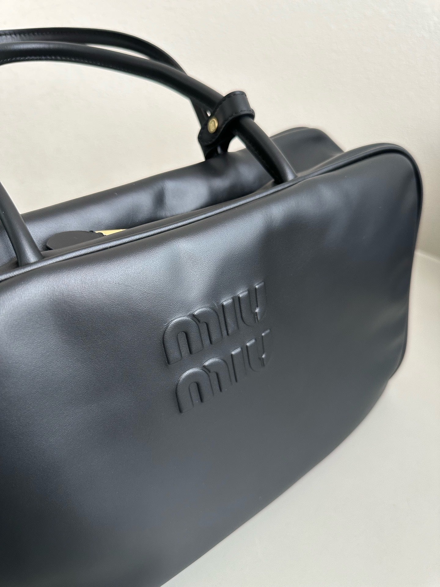 MIU MIU BEAU BAG 34 IN BLACK LEATHER
