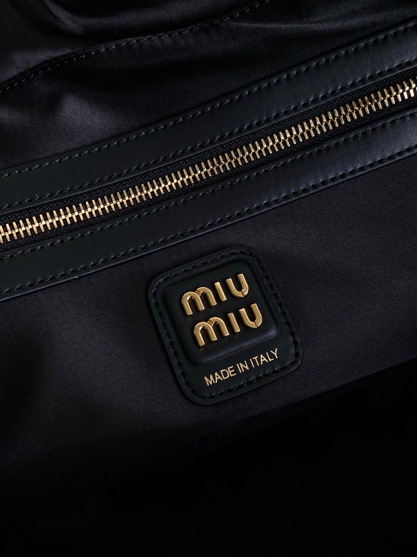 MIU MIU BEAU BAG 34 IN BLACK LEATHER
