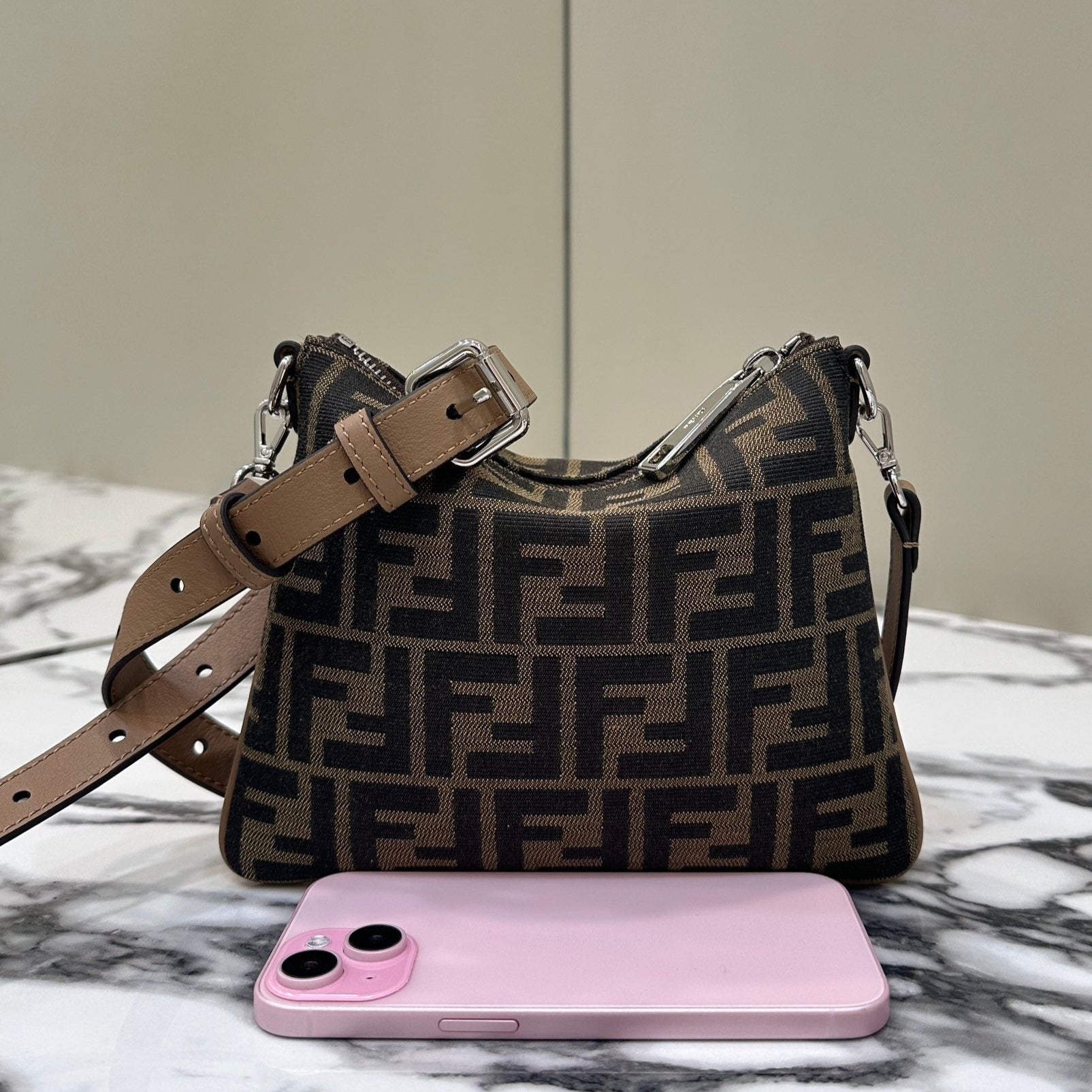 FENDI SHOULDER BAG 19 WITH FF MOTIF IN BROWN JACQUARD FABRIC