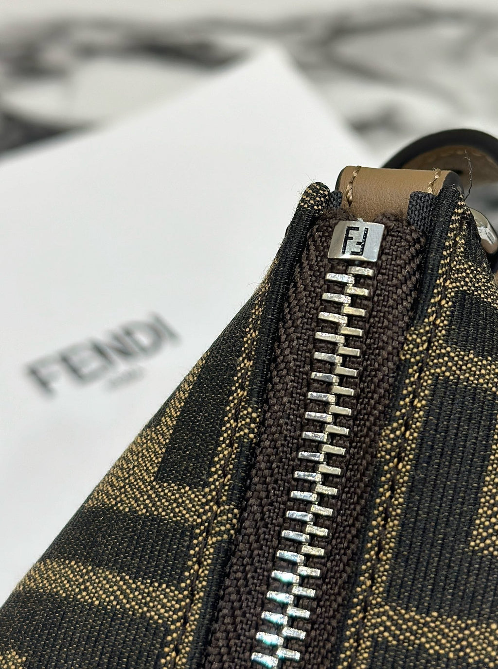 FENDI SHOULDER BAG 19 WITH FF MOTIF IN BROWN JACQUARD FABRIC