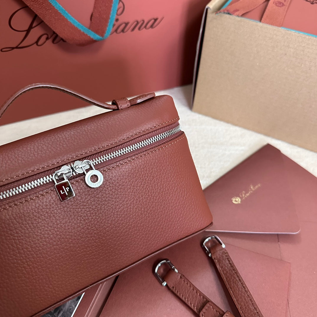 LORO PIANA EXTRA POCKET L19 IN GARNET RED CALFSKIN WITH SILVER HARDWARE