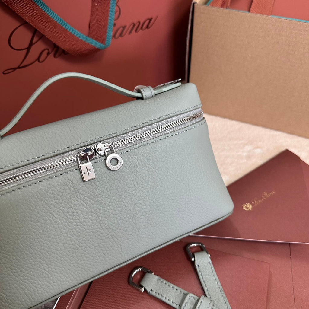 LORO PIANA EXTRA POCKET L19 IN POWDER BLUE GRAINED CALFSKIN WITH SILVER HARDWARE