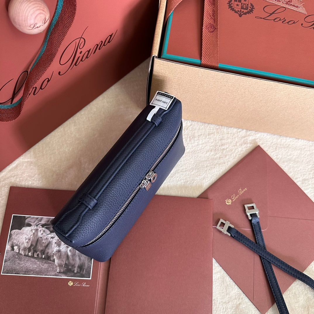 LORO PIANA EXTRA POCKET L19 IN NAVY BLUE GRAINED CALFSKIN WITH SILVER HARDWARE