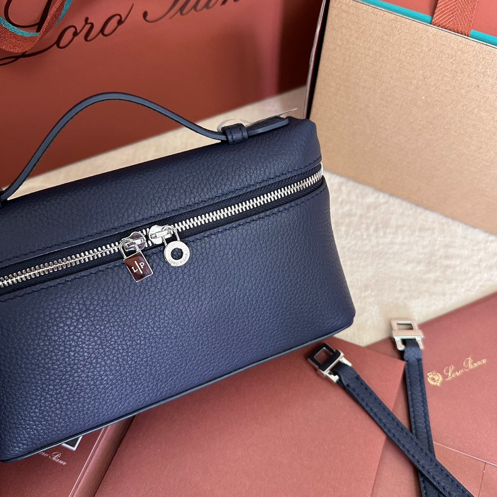 LORO PIANA EXTRA POCKET L19 IN NAVY BLUE GRAINED CALFSKIN WITH SILVER HARDWARE