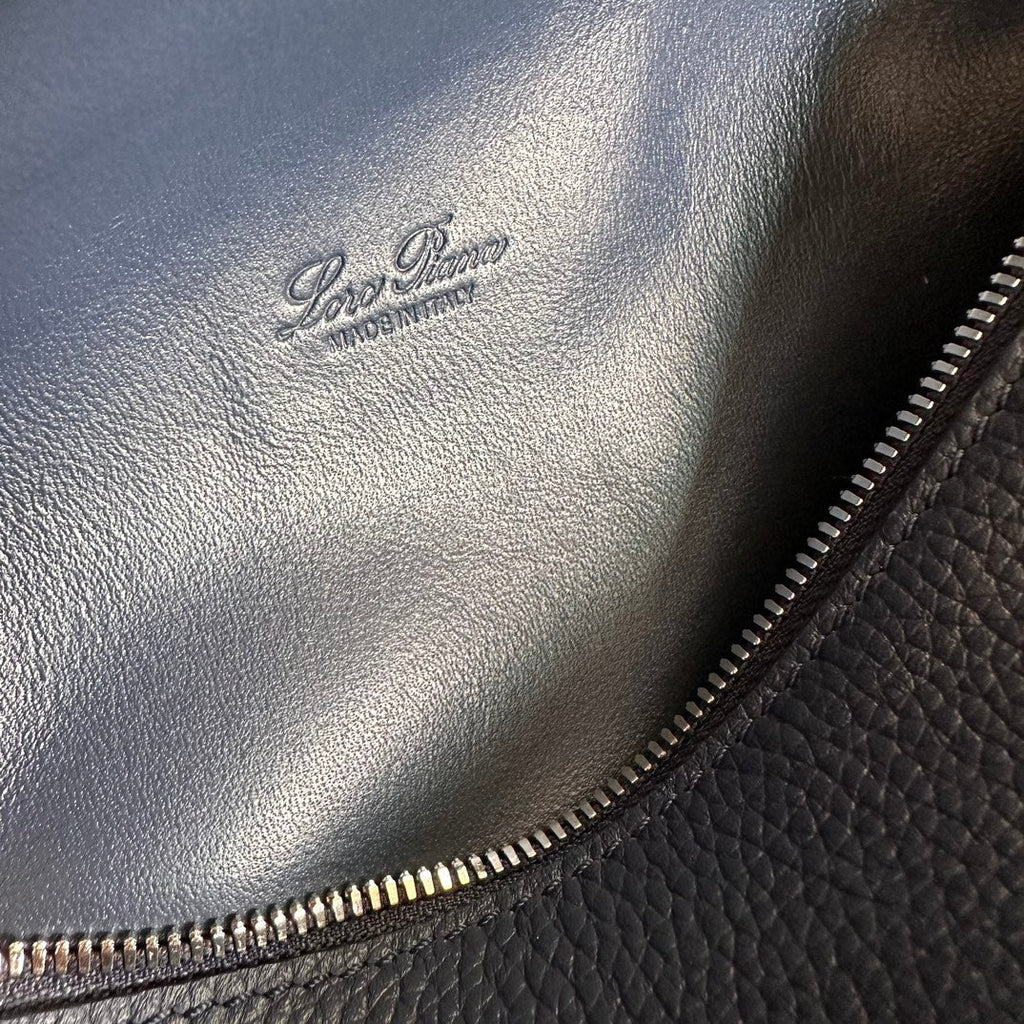 LORO PIANA EXTRA POCKET L19 IN NAVY BLUE GRAINED CALFSKIN WITH SILVER HARDWARE