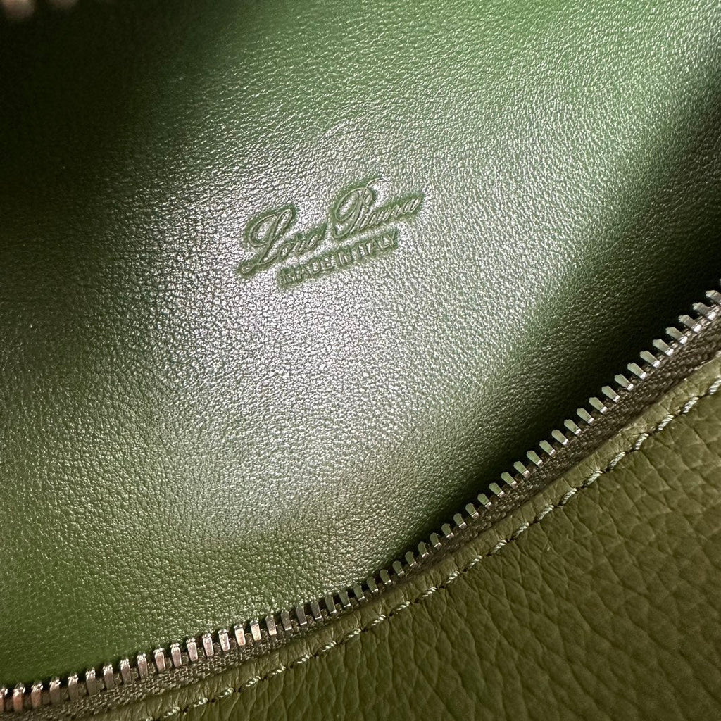 LORO PIANA EXTRA POCKET L19 IN PINE GREEN CALFSKIN WITH SILVER HARDWARE