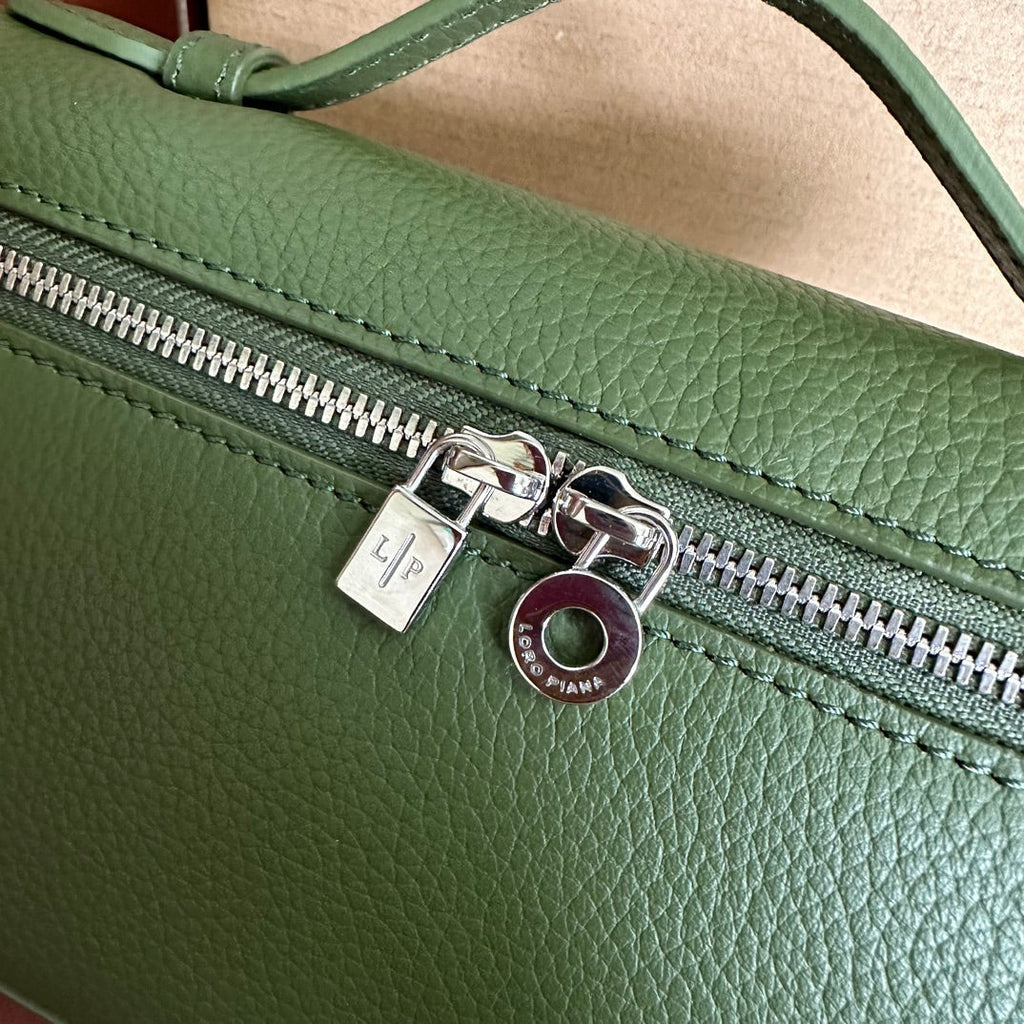LORO PIANA EXTRA POCKET L19 IN PINE GREEN CALFSKIN WITH SILVER HARDWARE