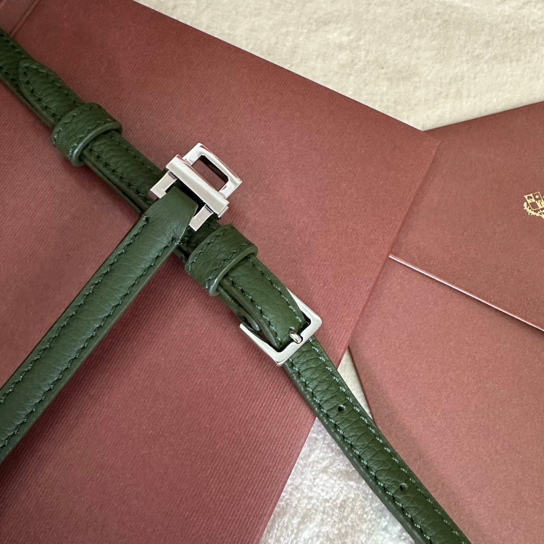 LORO PIANA EXTRA POCKET L19 IN PINE GREEN CALFSKIN WITH SILVER HARDWARE