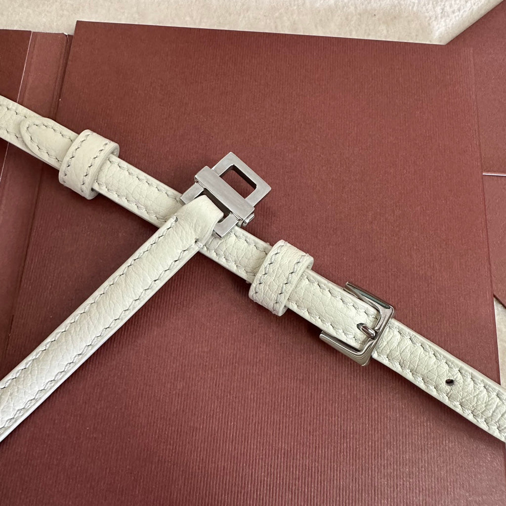 LORO PIANA EXTRA POCKET L19 IN WHITE GRAINED CALFSKIN WITH SILVER HARDWARE
