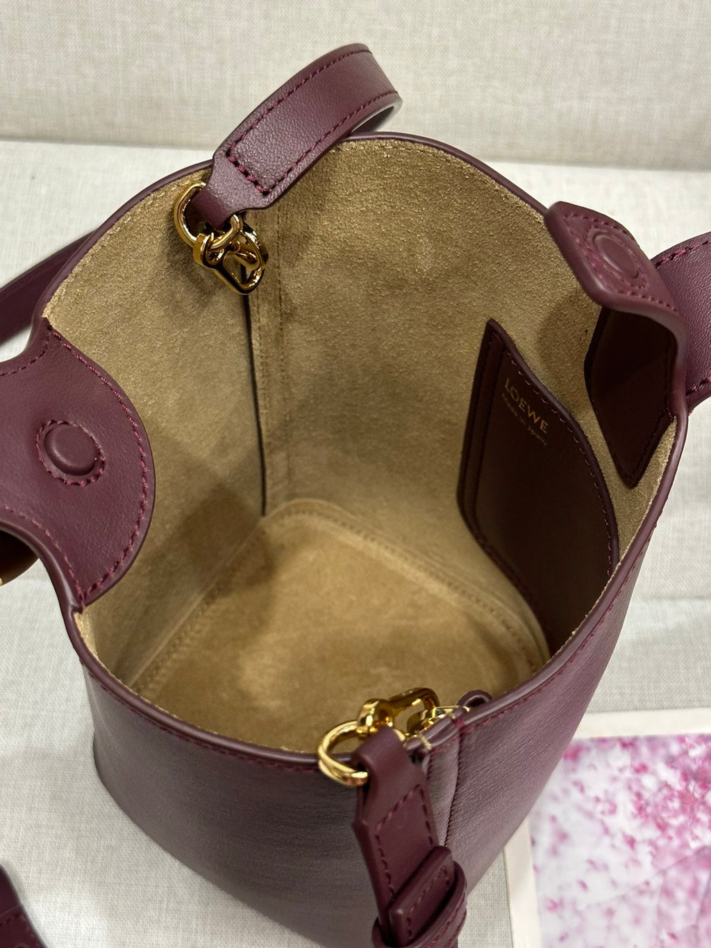 LOEWE LOE MINI 19 PEBBLE BUCKET IN DARK BURGUNDY MELLOW CALFSKIN