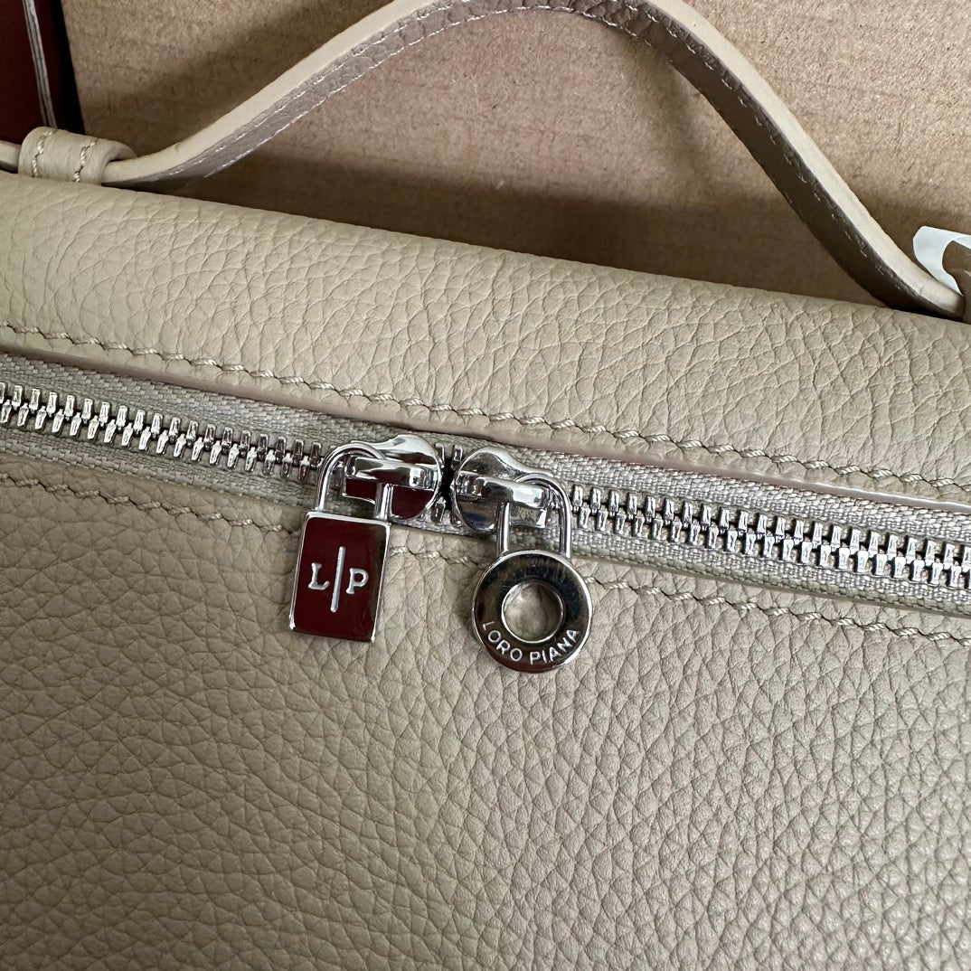 LORO PIANA EXTRA POCKET L19 IN DESERT BROWN GRAINED CALFSKIN WITH SILVER HARDWARE