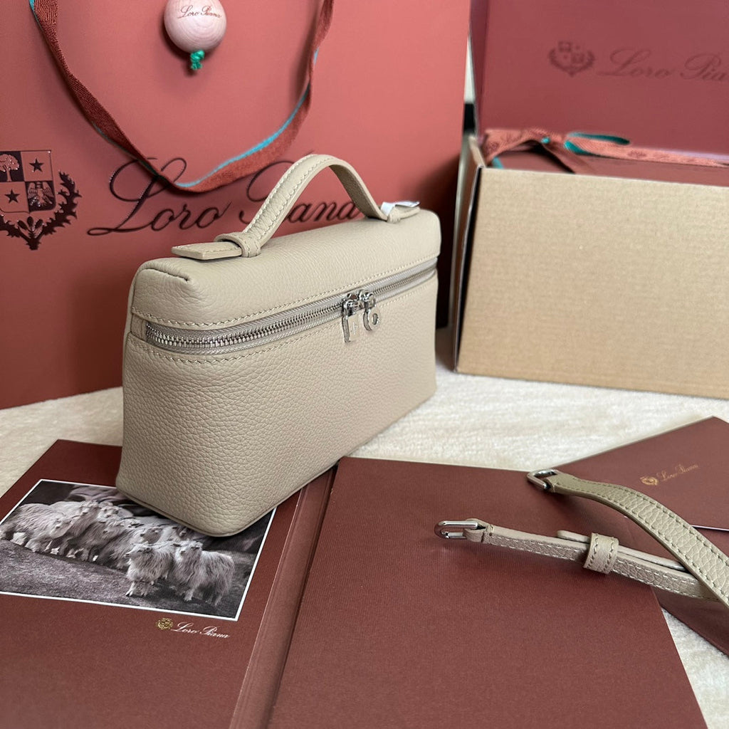 LORO PIANA EXTRA POCKET L19 IN DESERT BROWN GRAINED CALFSKIN WITH SILVER HARDWARE