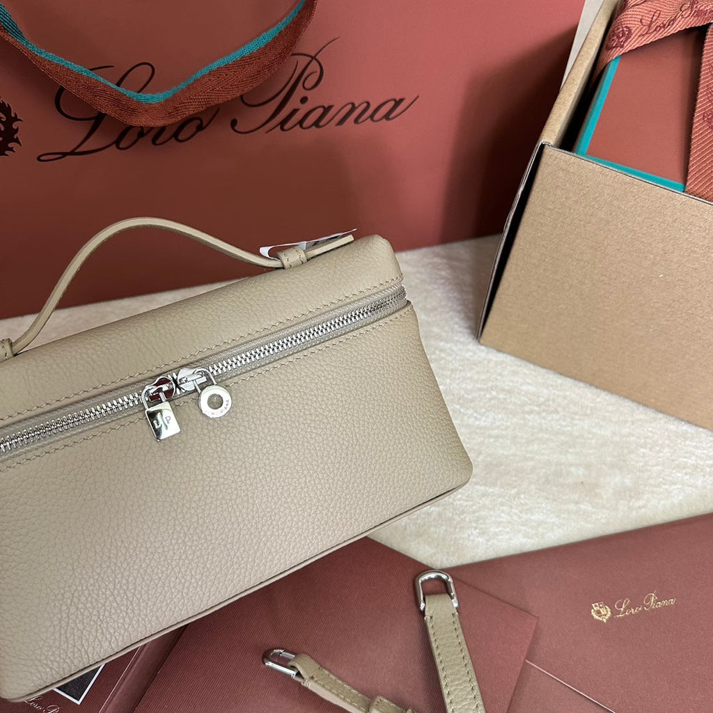 LORO PIANA EXTRA POCKET L19 IN DESERT BROWN GRAINED CALFSKIN WITH SILVER HARDWARE