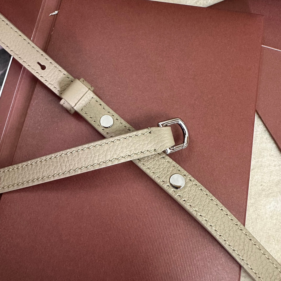 LORO PIANA EXTRA POCKET L19 IN DESERT BROWN GRAINED CALFSKIN WITH SILVER HARDWARE