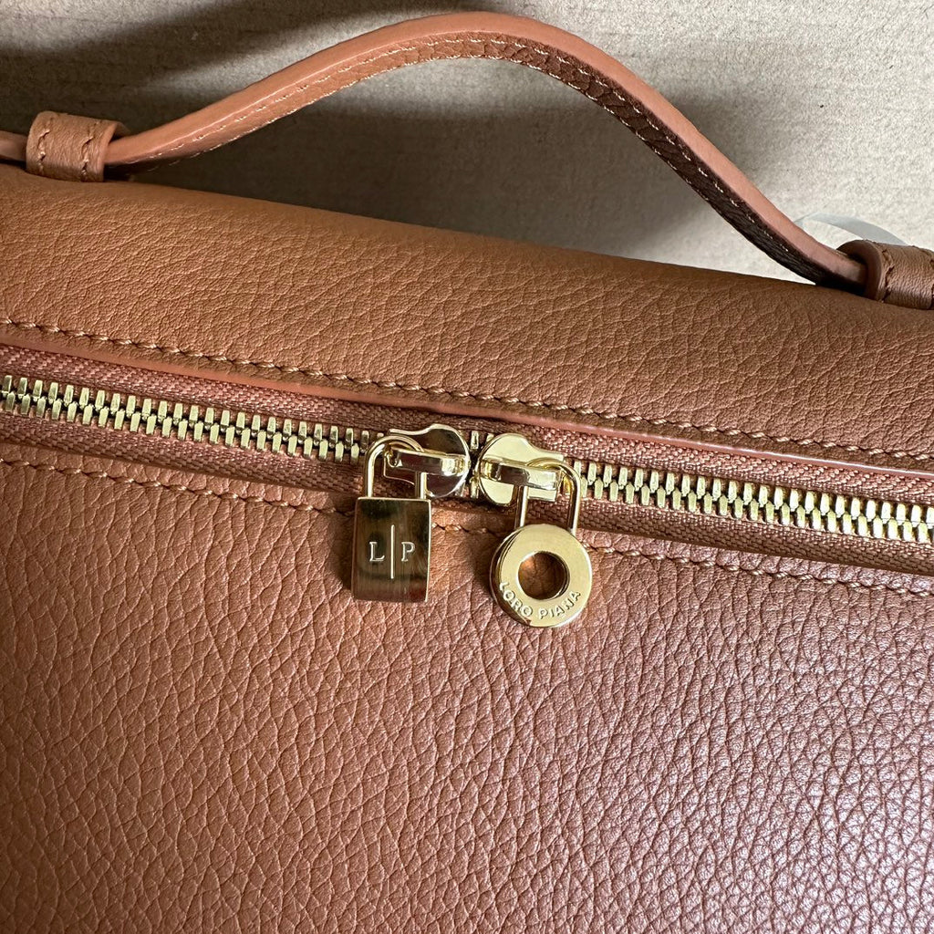 LORO PIANA EXTRA POCKET L19 IN BRONZE BROWN GRAINED CALFSKIN WITH GOLD HARDWARE
