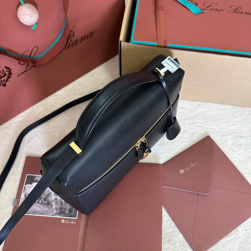 LORO PIANA EXTRA BAG L27 IN BLACK SMOOTH CALFSKIN WITH GOLD HARDWARE