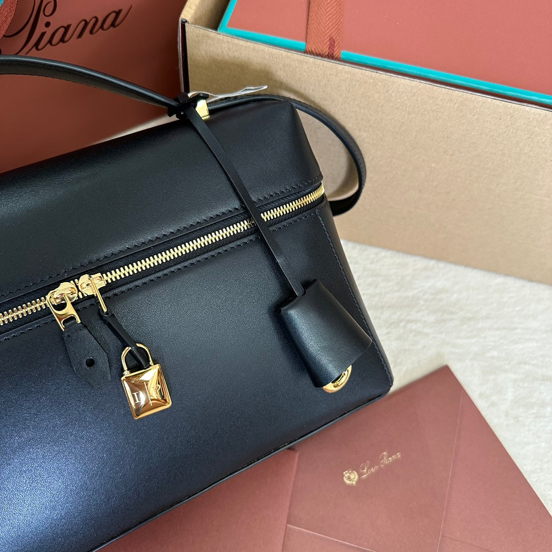 LORO PIANA EXTRA BAG L27 IN BLACK SMOOTH CALFSKIN WITH GOLD HARDWARE