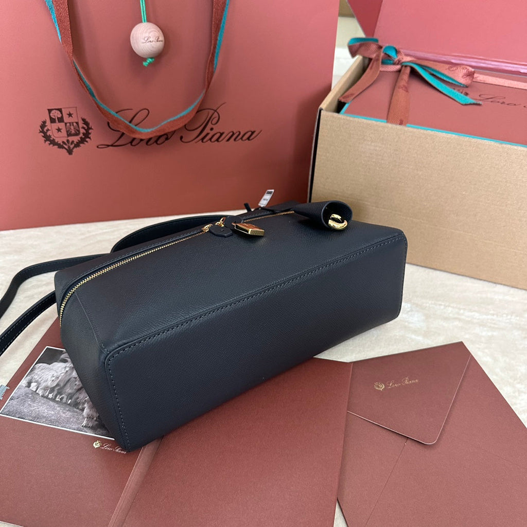LORO PIANA EXTRA BAG L27 IN BLACK GRAINED CALFSKIN WITH GOLD HARDWARE