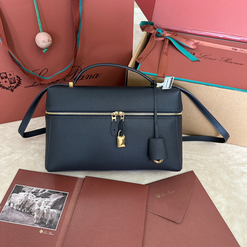 LORO PIANA EXTRA BAG L27 IN BLACK GRAINED CALFSKIN WITH GOLD HARDWARE