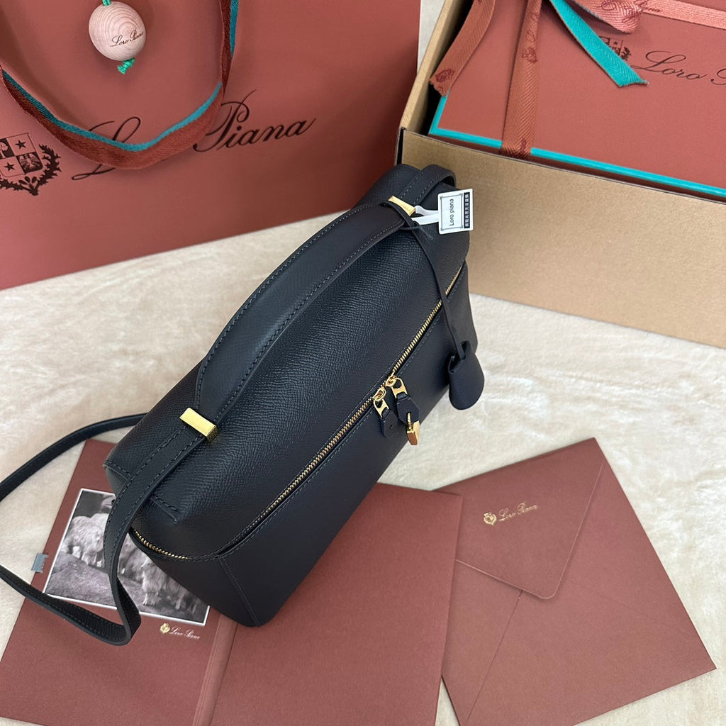 LORO PIANA EXTRA BAG L27 IN BLACK GRAINED CALFSKIN WITH GOLD HARDWARE