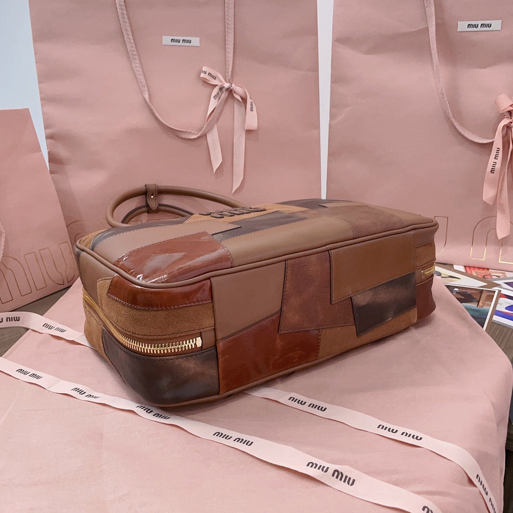MIU MIU BEAU TOP HANDLE BAG 34 IN COGNAC LEATHER PATCHWORK