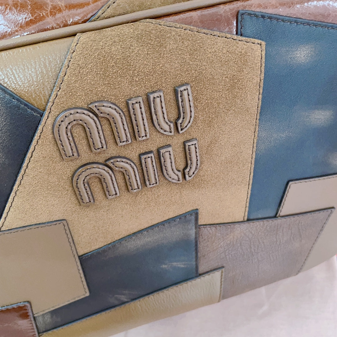 MIU MIU BEAU TOP HANDLE BAG 34 IN COGNAC LEATHER PATCHWORK