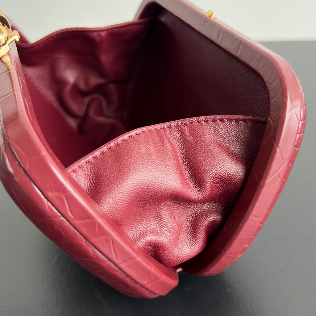 BOTTEGA VENETA KNOT 19 IN BURGUNDY RED CROCODILE PATTERN CALFSKIN
