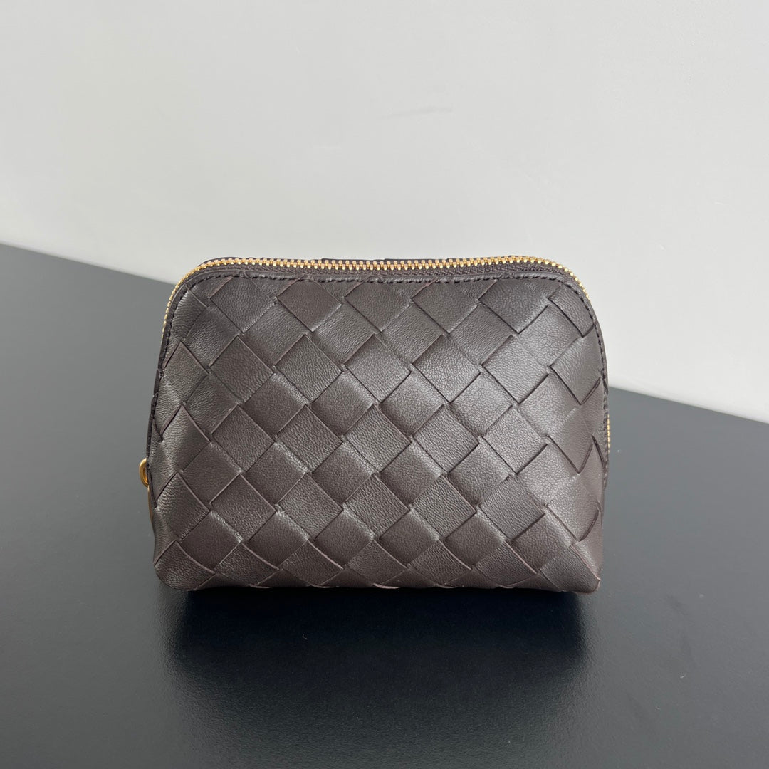 BOTTEGA VENETA INTRECCIATO 16 BAG IN FONDANT LAMBSKIN