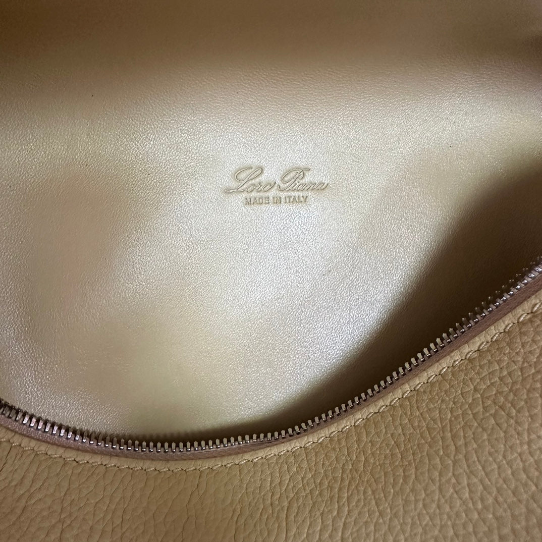 LORO PIANA EXTRA POCKET BACKPACK L23.5 IN LIGHT YELLOW CALFSKIN WITH SILVER HARDWARE