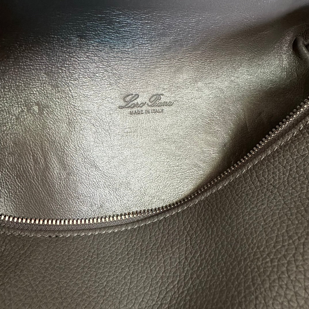 LORO PIANA EXTRA POCKET BACKPACK L23.5 IN GRAY CALFSKIN WITH SILVER HARDWARE