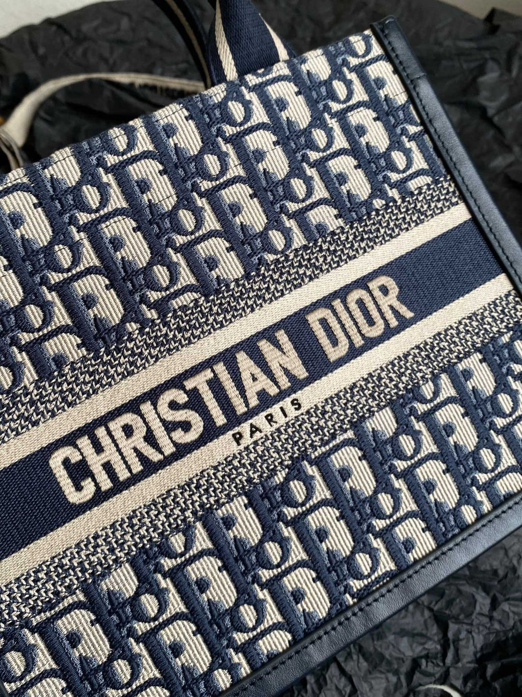 DIOR MINI BOOK TOTE 26 BLUE OBLIQUE EMBROIDERY