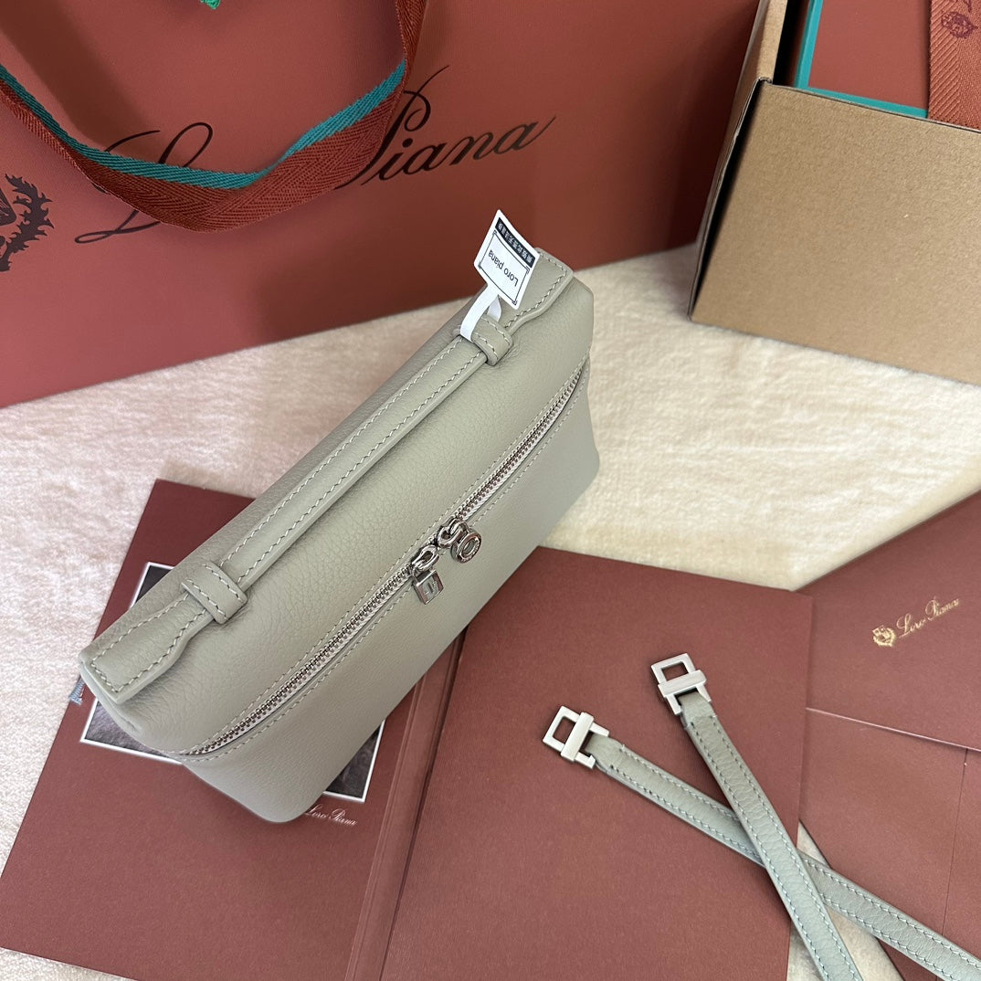 LORO PIANA EXTRA POCKET L19 IN PEARL GRAY GRAINED CALFSKIN WITH SILVER HARDWARE