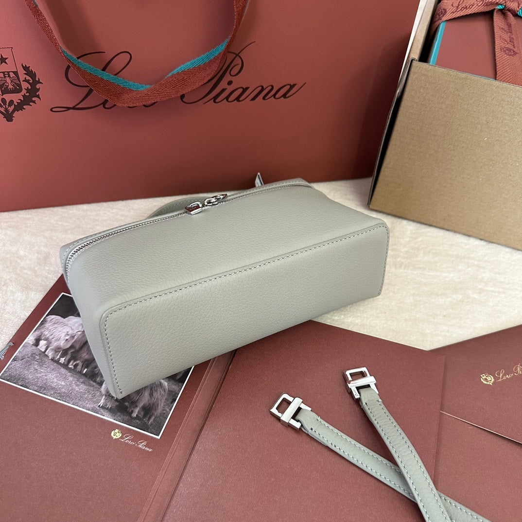 LORO PIANA EXTRA POCKET L19 IN PEARL GRAY GRAINED CALFSKIN WITH SILVER HARDWARE