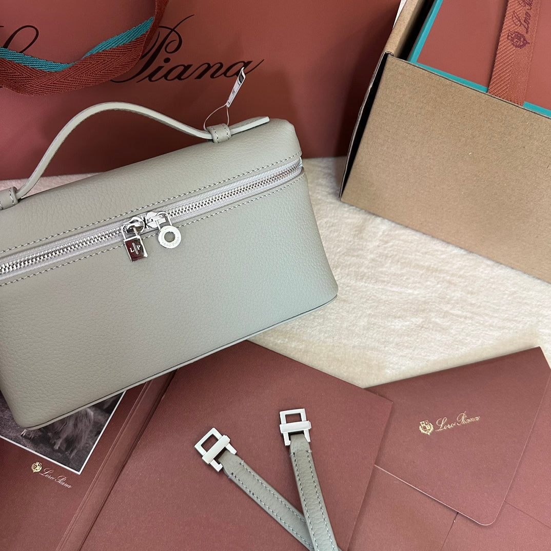LORO PIANA EXTRA POCKET L19 IN PEARL GRAY GRAINED CALFSKIN WITH SILVER HARDWARE