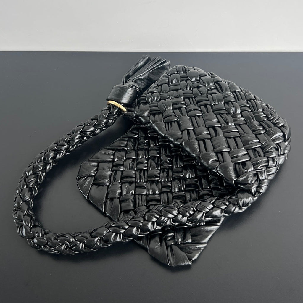 BOTTEGA VENETA KALIMERO CITTÀ 25 IN BLACK CALFSKIN