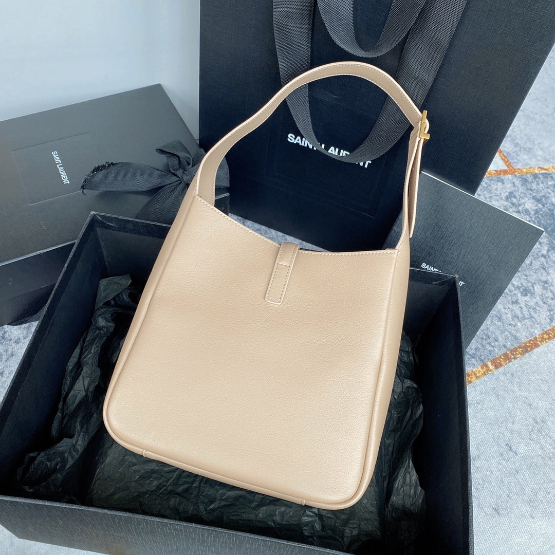 SAINT LAURENT LE 5 À 7 SMALL SUPPLE 23 IN BEIGE LAMBSKIN GOLD BUCKLE