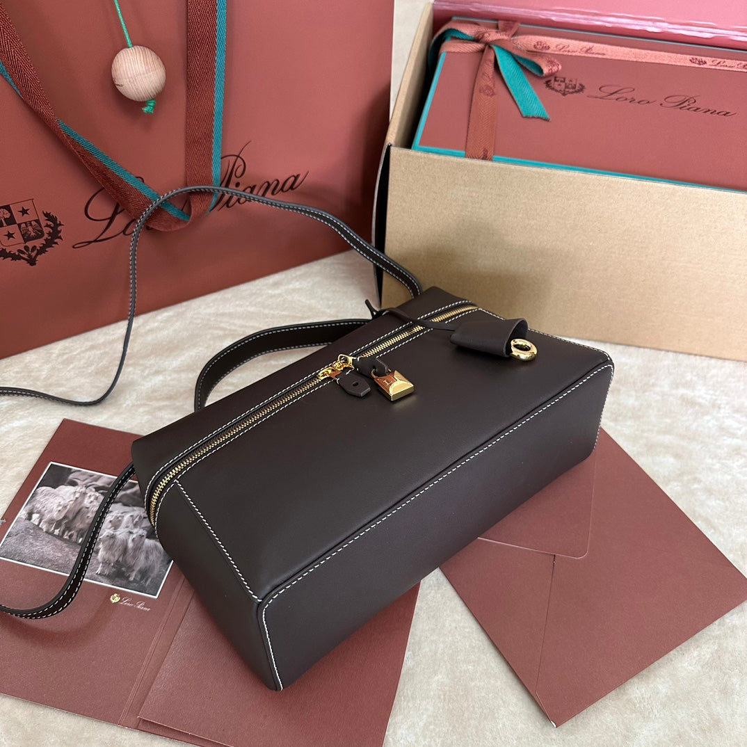 LORO PIANA EXTRA BAG L27 IN CHOCOLATE BROWN SMOOTH CALFSKIN WITH GOLD HARDWARE