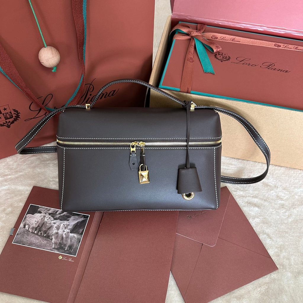 LORO PIANA EXTRA BAG L27 IN CHOCOLATE BROWN SMOOTH CALFSKIN WITH GOLD HARDWARE