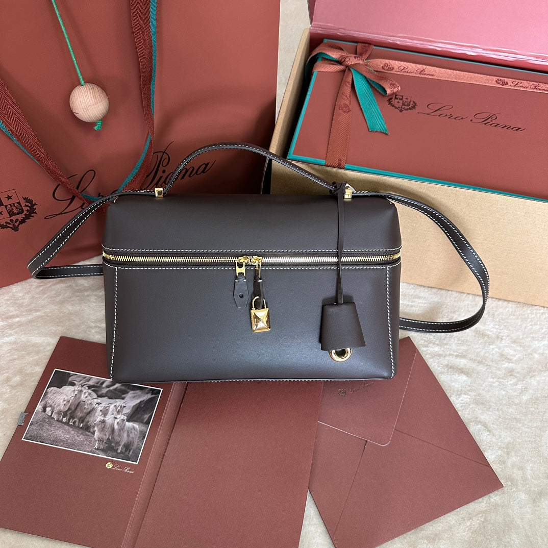 LORO PIANA EXTRA BAG L27 IN CHOCOLATE BROWN SMOOTH CALFSKIN WITH GOLD HARDWARE