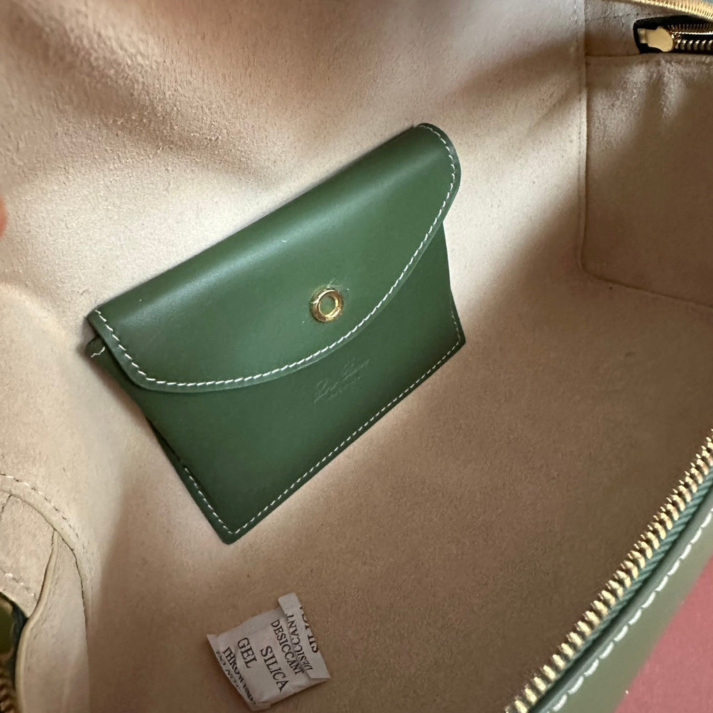 LORO PIANA EXTRA BAG L27 IN JUNGLE GREEN SMOOTH CALFSKIN WITH GOLD HARDWARE