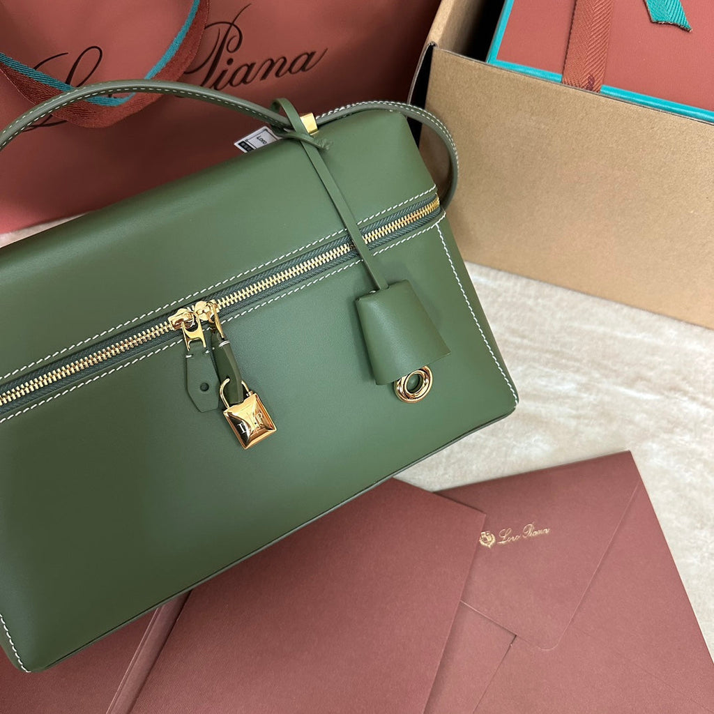 LORO PIANA EXTRA BAG L27 IN JUNGLE GREEN SMOOTH CALFSKIN WITH GOLD HARDWARE