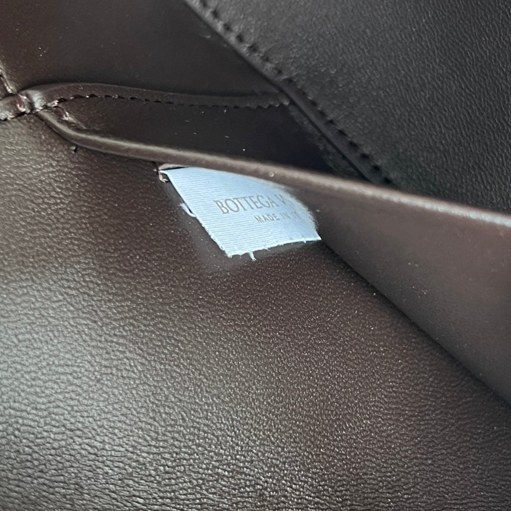 BOTTEGA VENETA BANG BANG 22 VANITY CASE IN FONDANT CALFSKIN