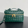 BOTTEGA VENETA BANG BANG 22 VANITY CASE IN DARK GREEN CALFSKIN
